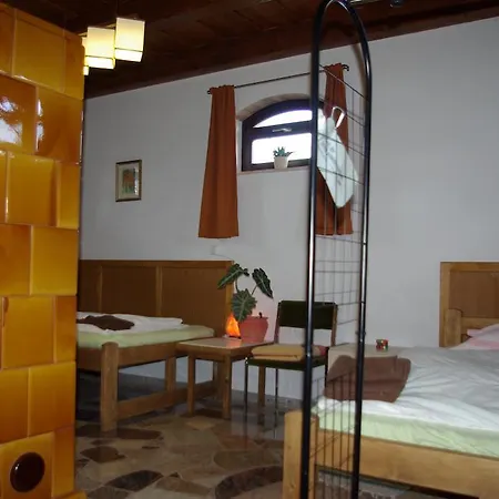 ゲストハウス Dabasi Lovas Vendeghaz